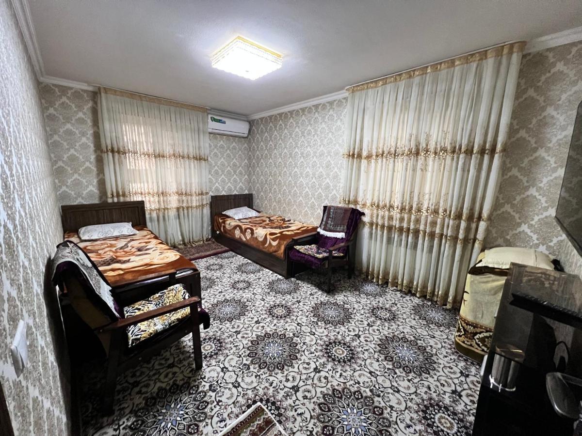 Muharram Homestay In The Neighborhood Of The Registan Square, 家族 ゲストハウス Samarkand Exterior foto