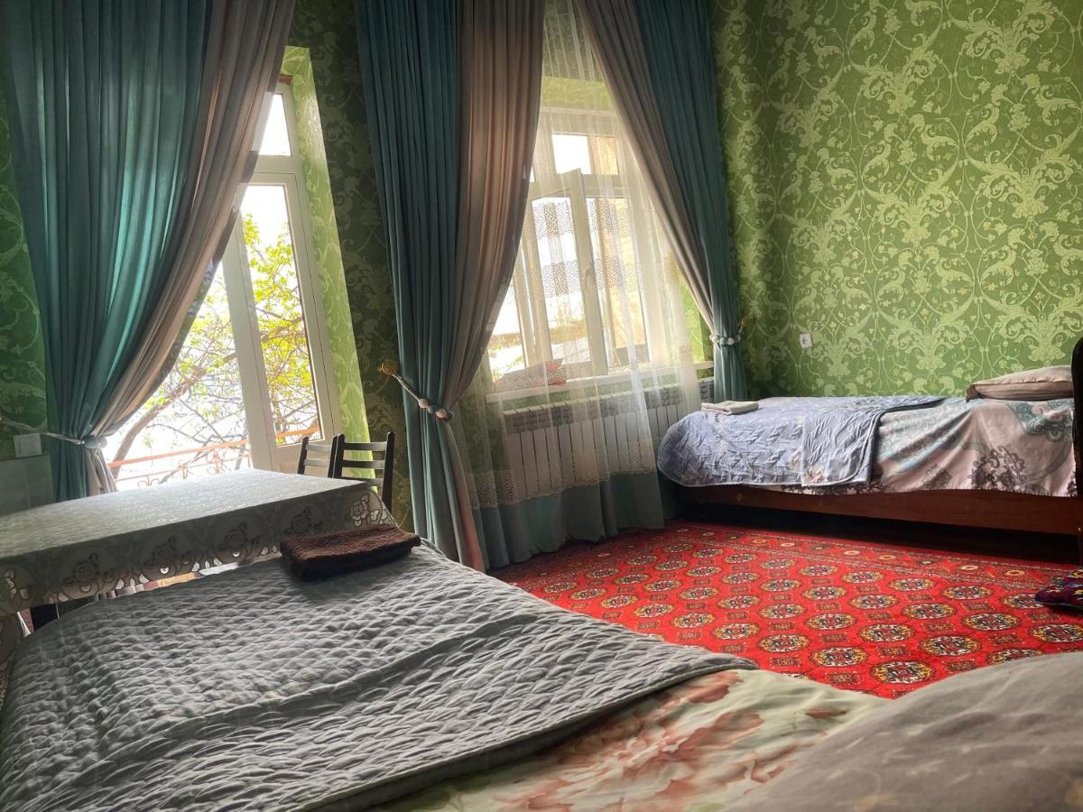Muharram Homestay In The Neighborhood Of The Registan Square, 家族 ゲストハウス Samarkand Exterior foto